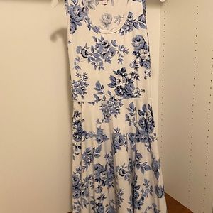 LuLaRoe floral dress with pockets
